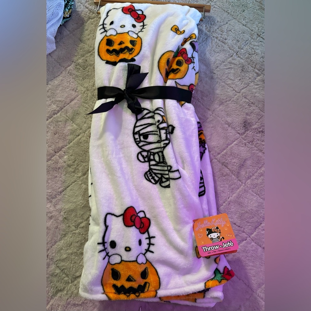 Hello kitty Halloween blanket